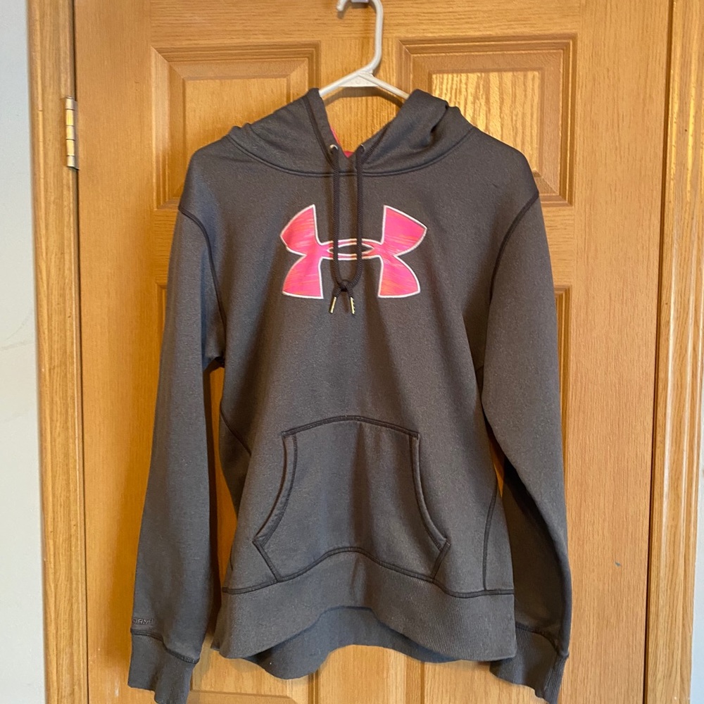 Under armour sweatshirt